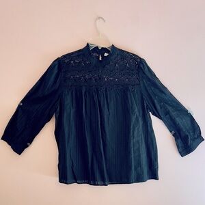 Fun Gap Black Lace Women's Top
